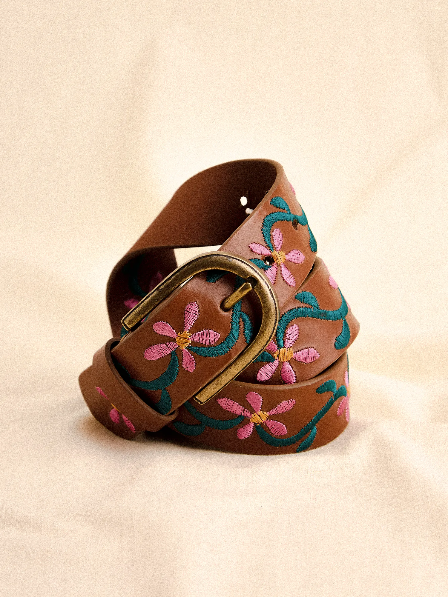 Ceinture En Cuir Brodée De Fleurs Vêtements Apricot