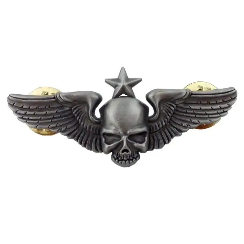 INSIGNE MILITAIRE - AILE DE CRÂNE