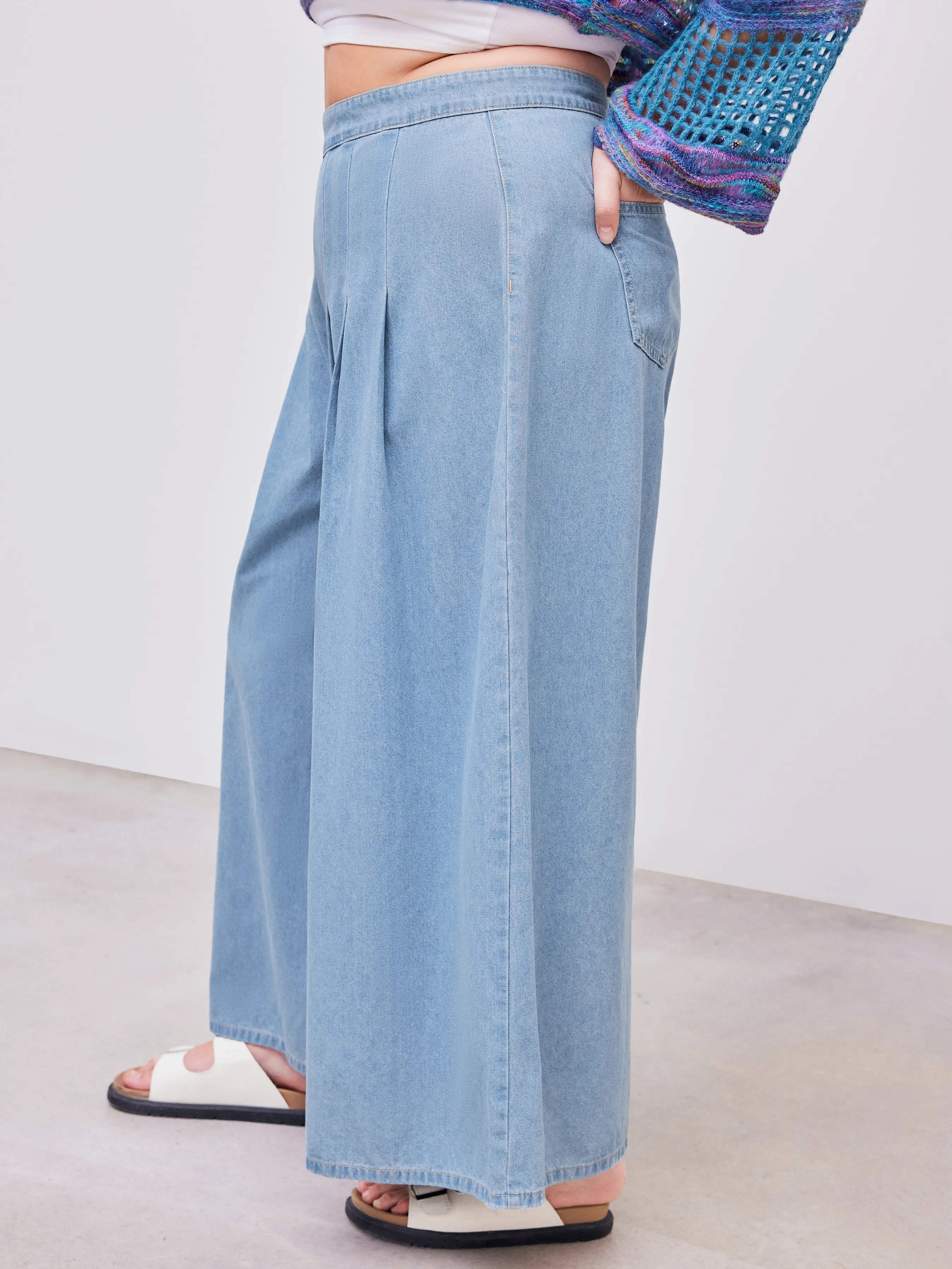 Jeans larges plissés baggy unis à taille moyenne en denim Curve & Plus