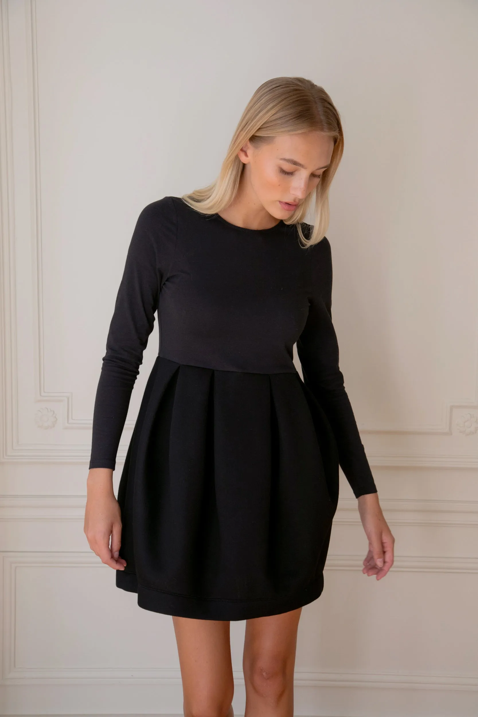 Le Dumas - La Robe Babyboll Bi-Matière à Manches Longues Aussi Chic qu'Adorable
